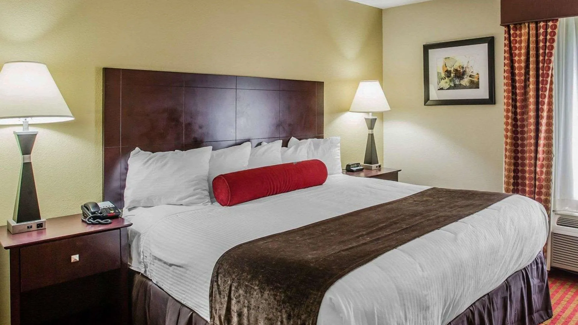 Quality Suites Nashville Airport 3*,  ABD